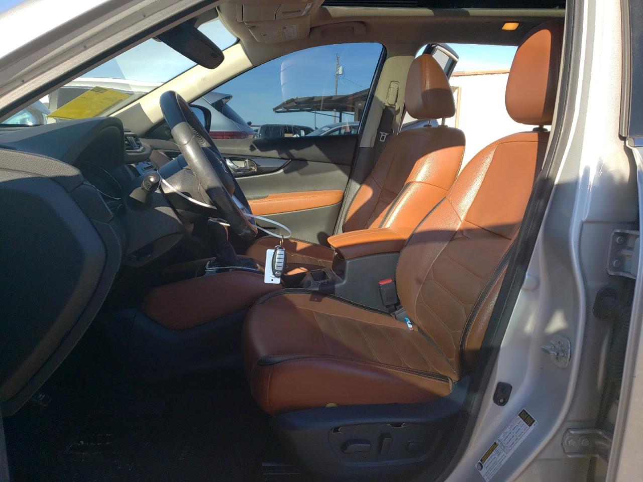 2017 Nissan Rogue - Image 7