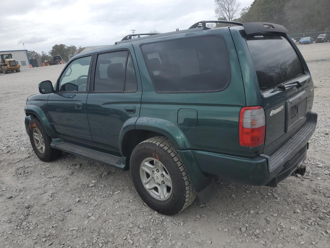 2000 Toyota 4Runner - Image 2
