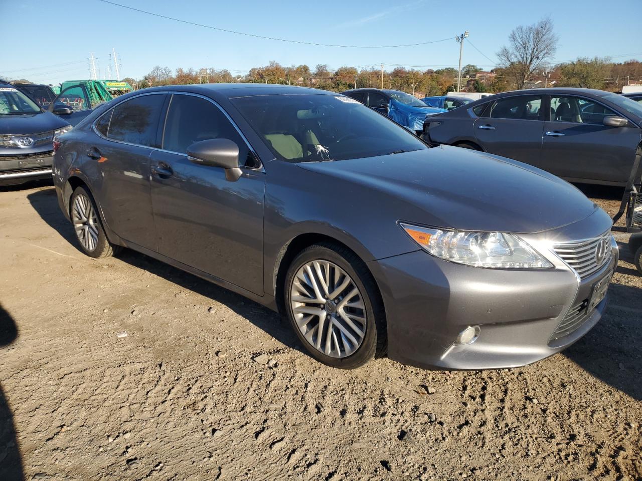 2013 Lexus ES - Image 4