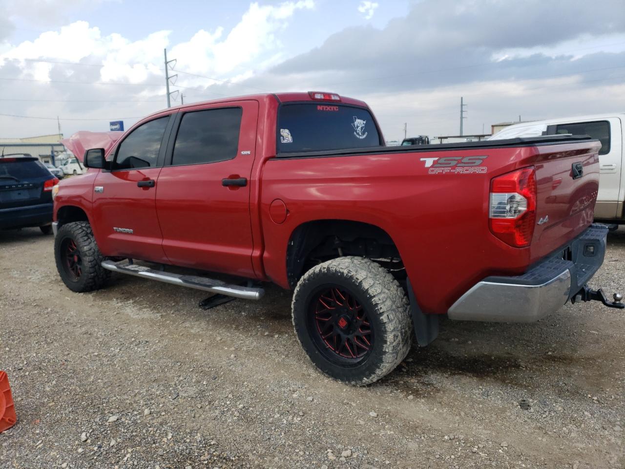 VIN 5TFDW5F11EX413623 2014 TOYOTA TUNDRA no.2