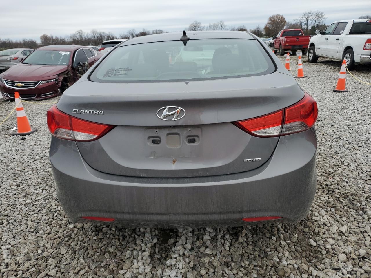 2011 Hyundai Elantra - Image 6