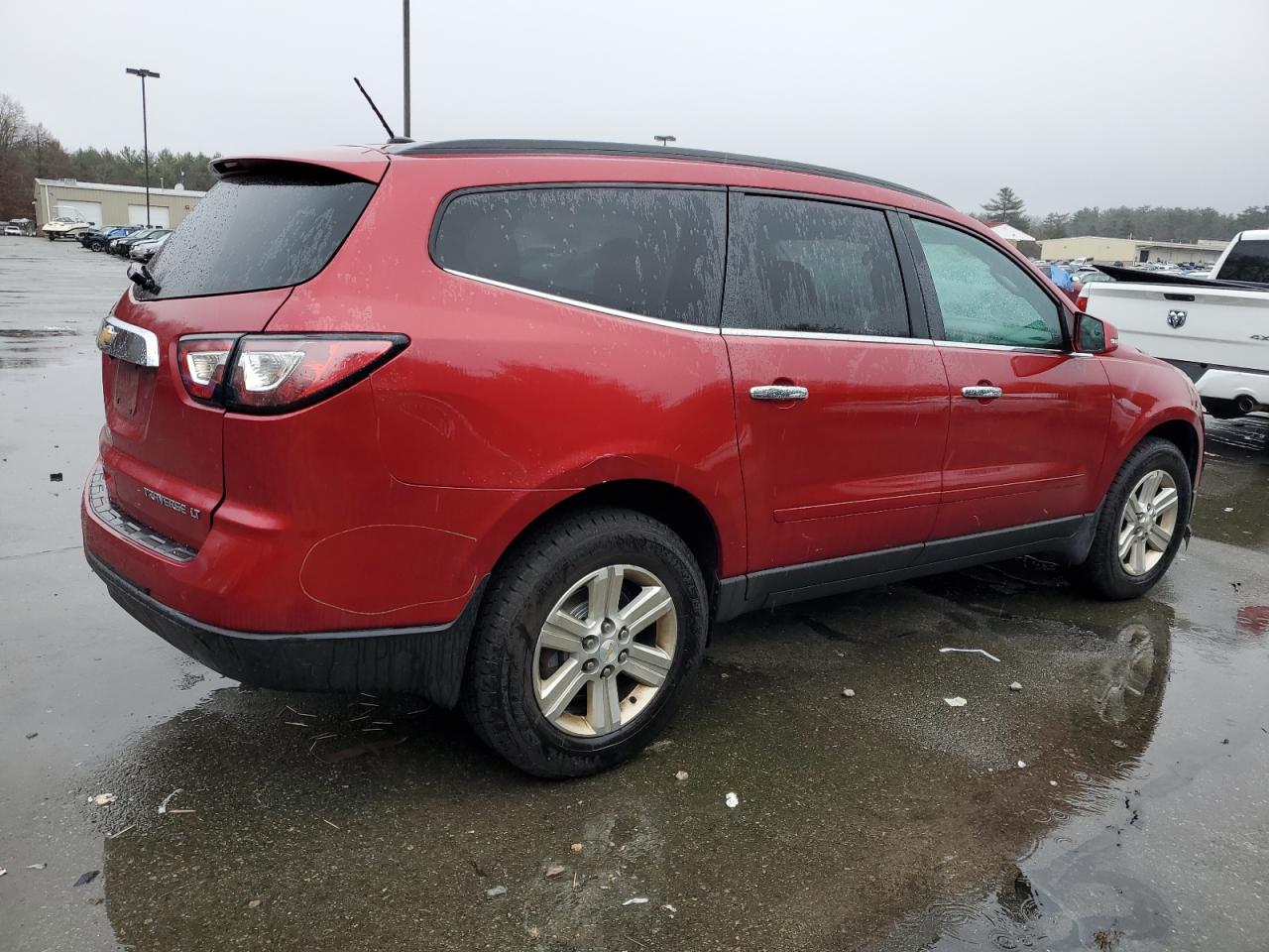 2014 Chevrolet Traverse - Image 3