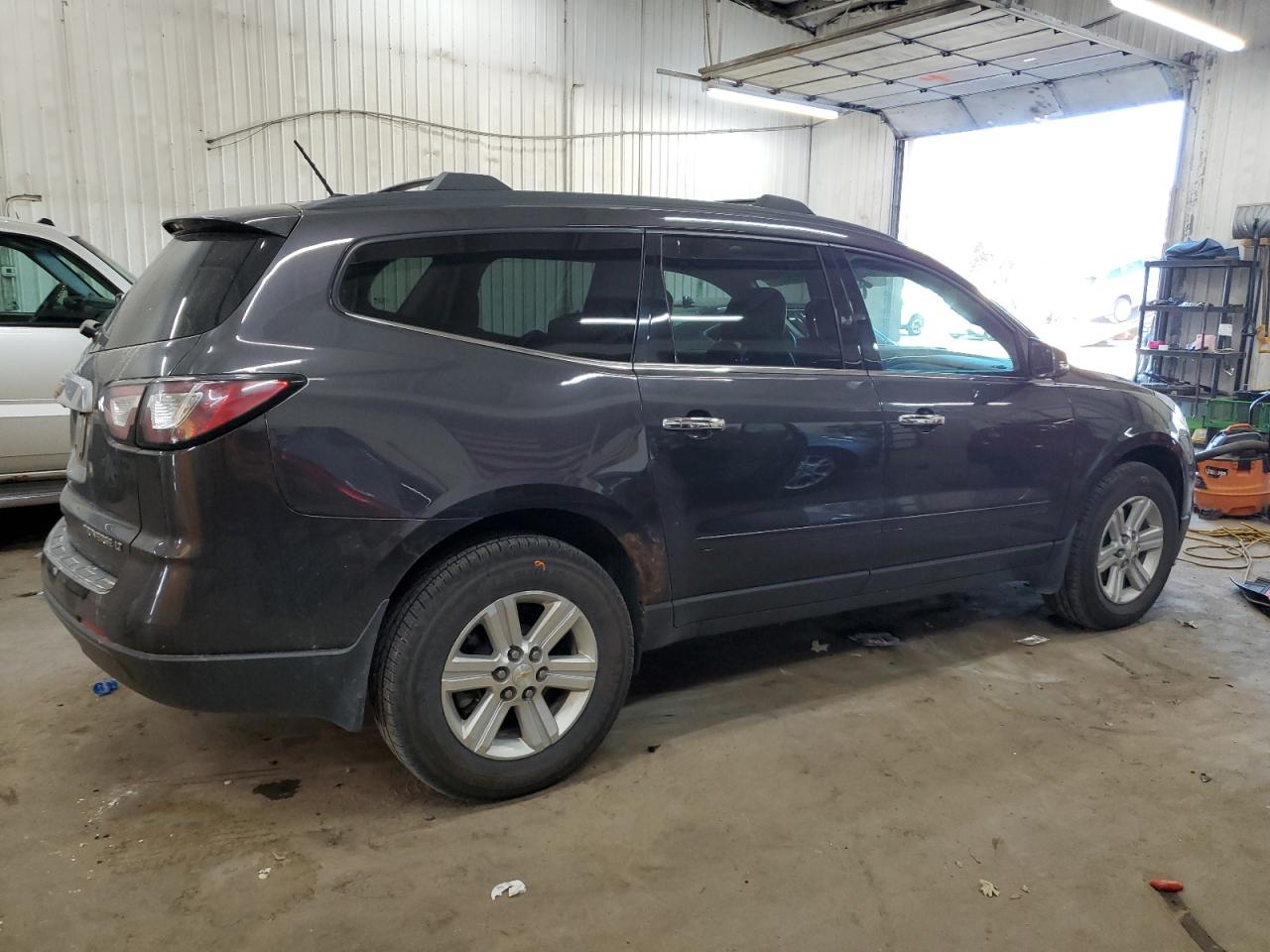 2013 Chevrolet Traverse - Image 3