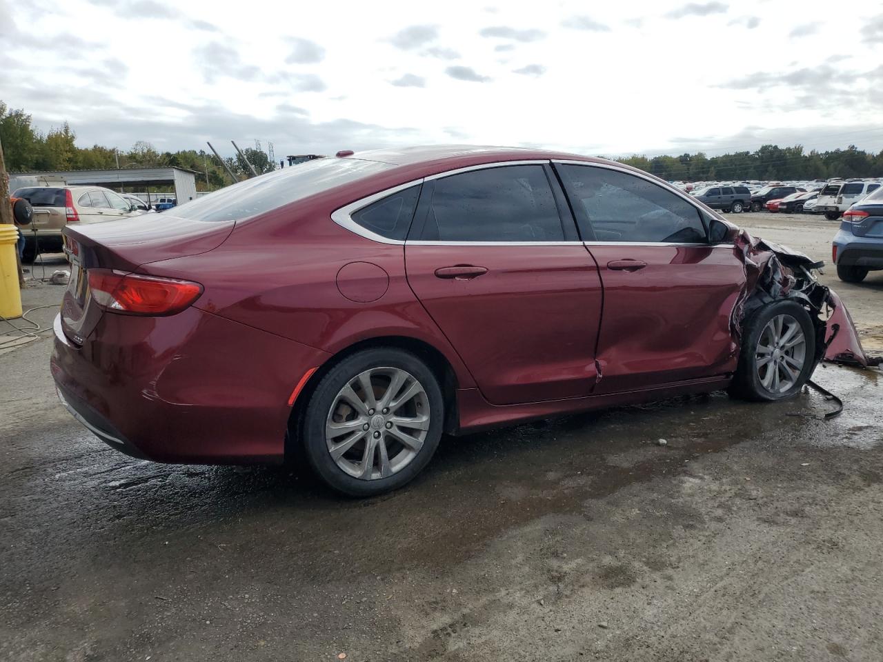 2015 Chrysler 200 - Image 3