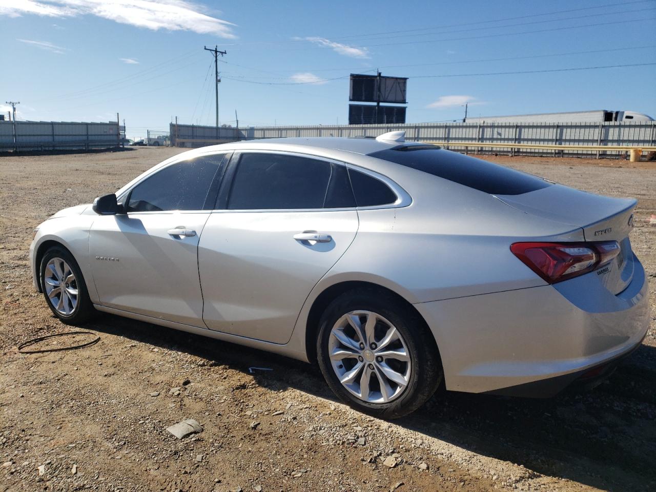 VIN 1G1ZD5ST0KF134015 2019 CHEVROLET MALIBU no.2