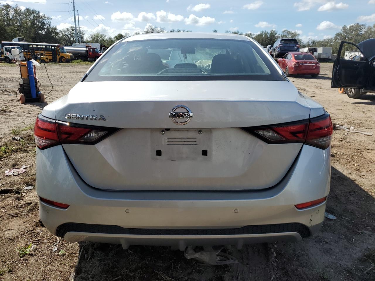 2020 Nissan Sentra - Image 6