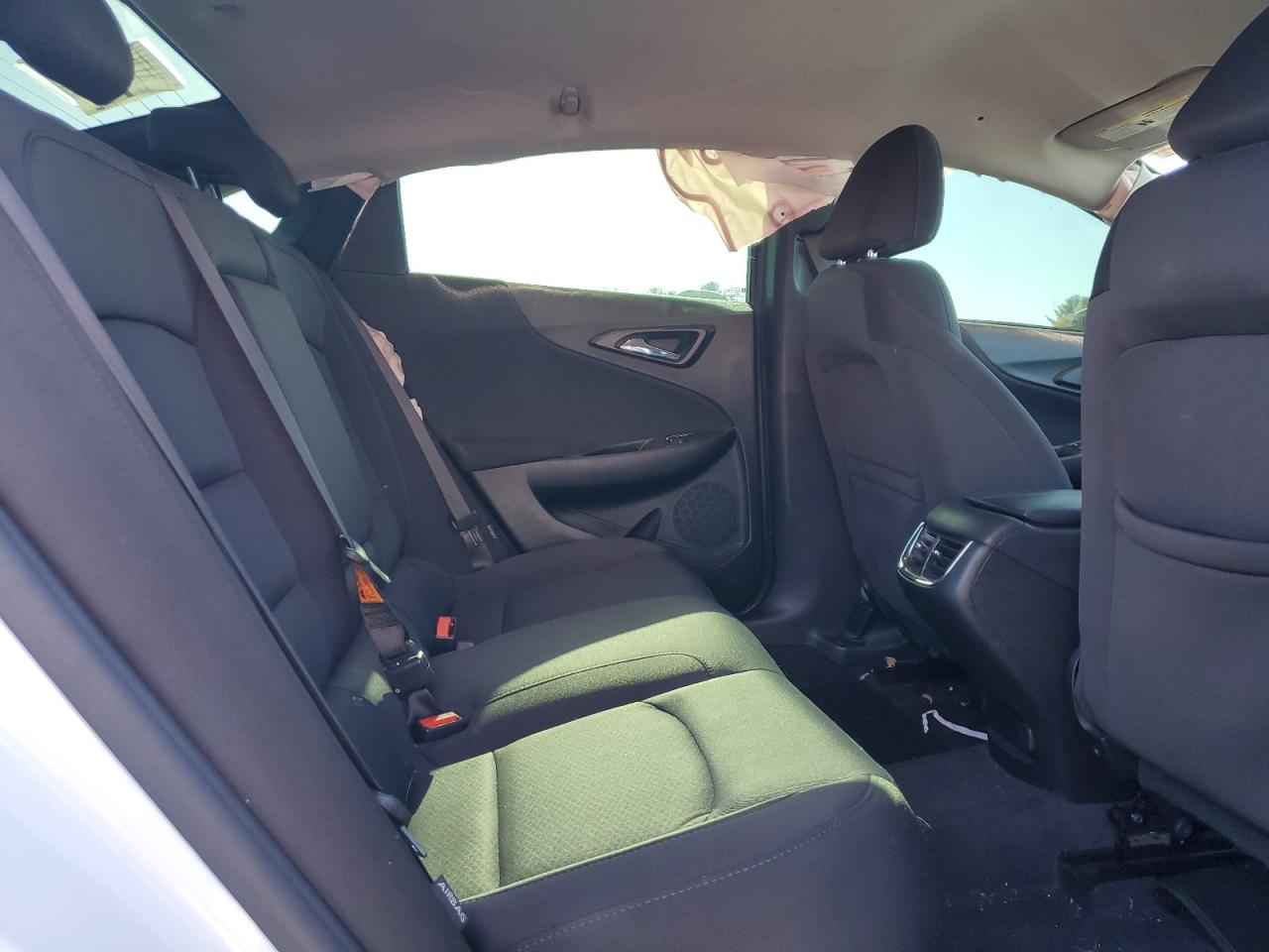 2018 Chevrolet Malibu - Image 10