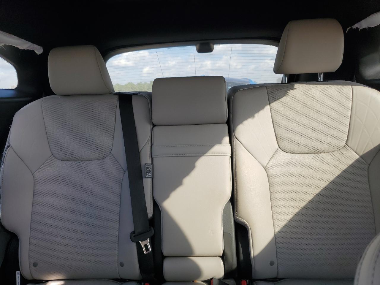 2023 Lexus RX - Image 10
