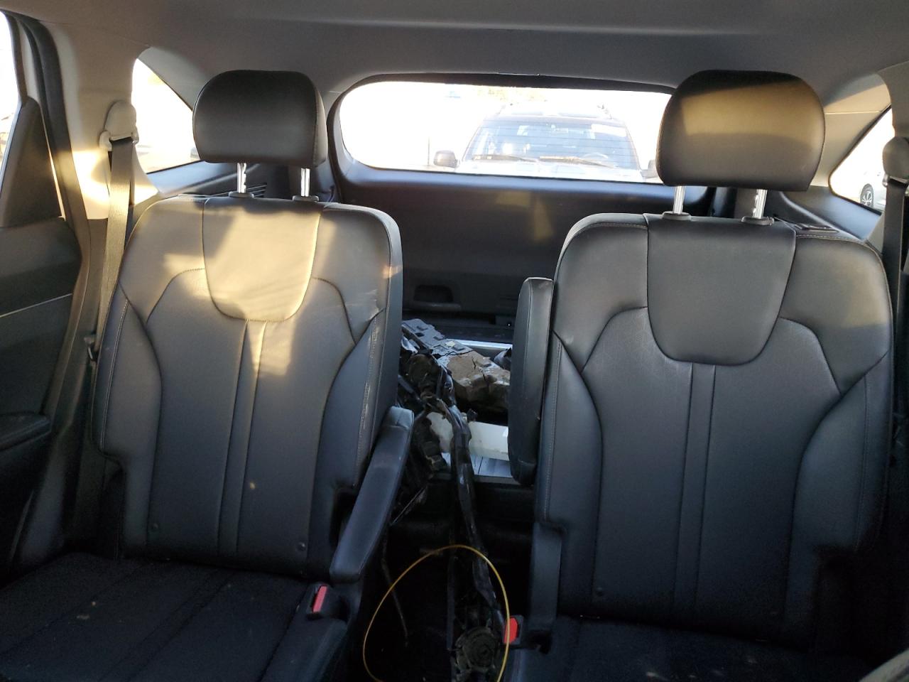 2022 Kia Sorento - Image 10