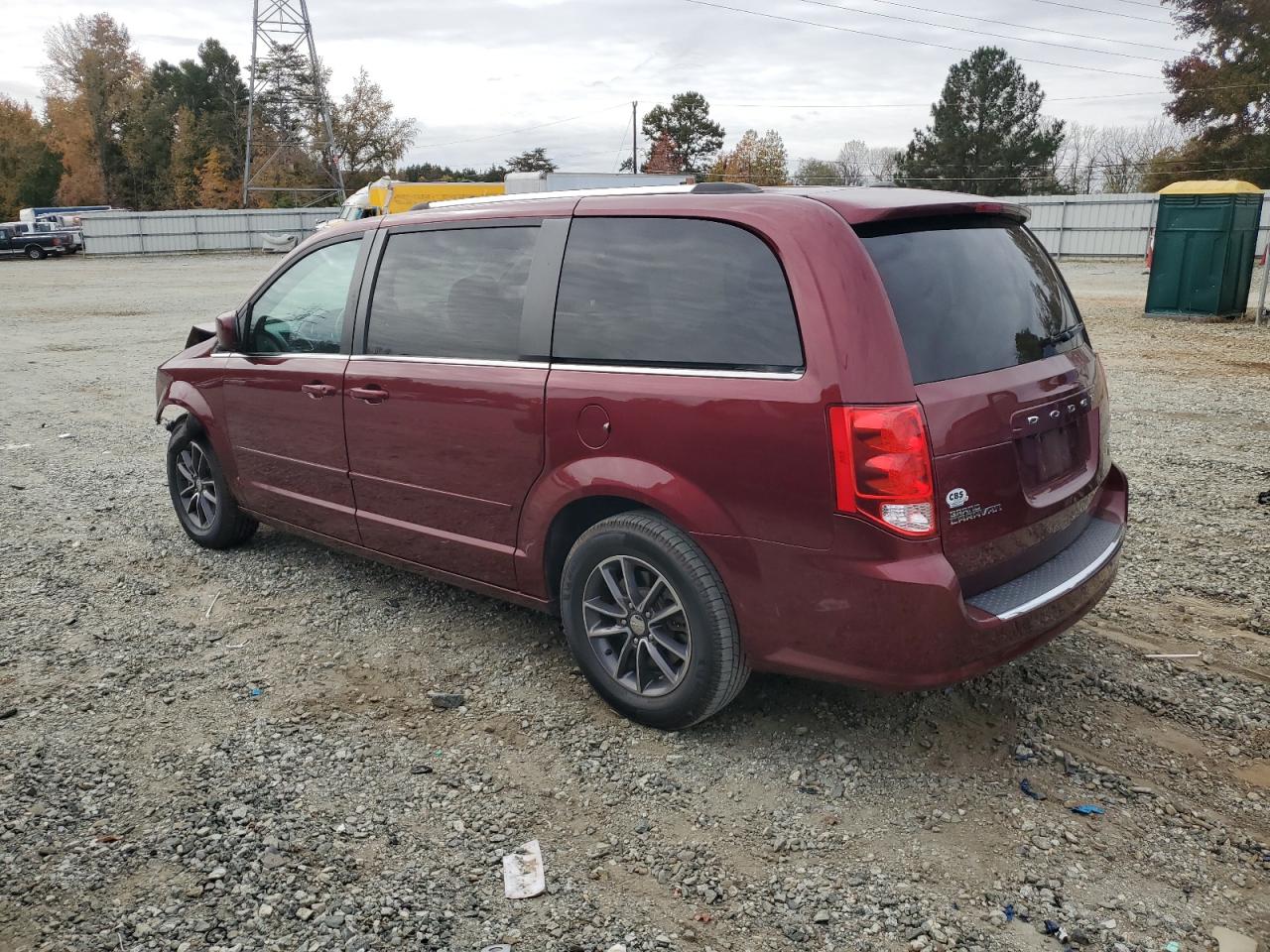 VIN 2C4RDGCG2HR724304 2017 DODGE CARAVAN no.2