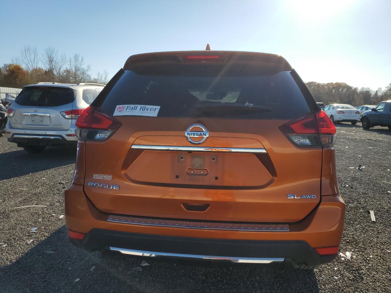 2018 Nissan Rogue S VIN: JN8AT2MV4JW323435 Lot: 77136954