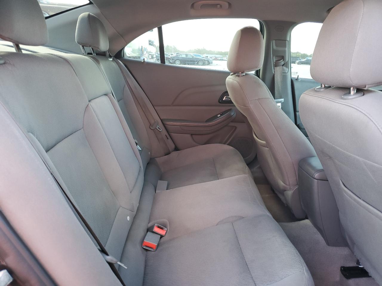 2015 Chevrolet Malibu - Image 10