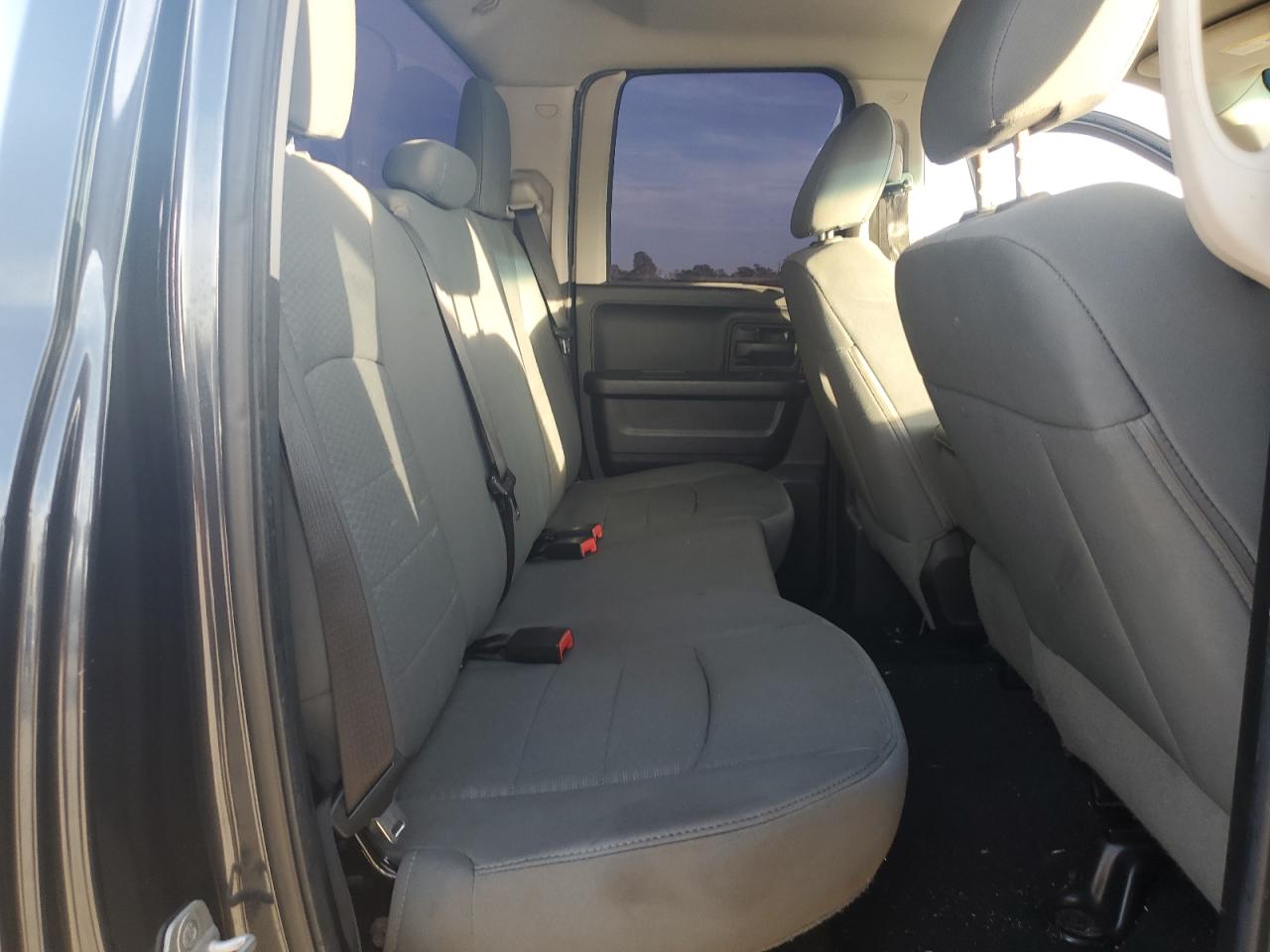 2014 RAM 1500 - Image 10