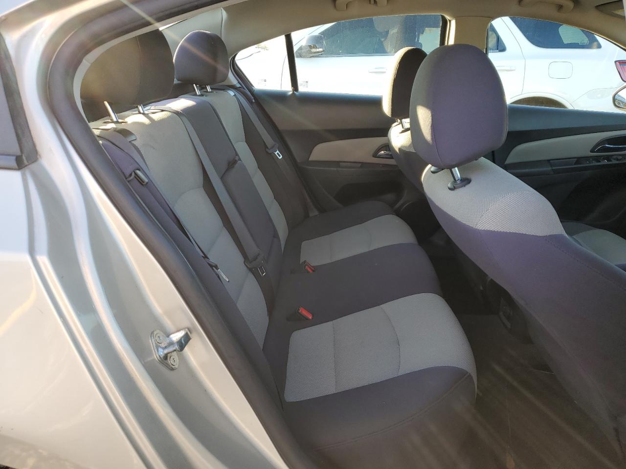 2014 Chevrolet Cruze - Image 10