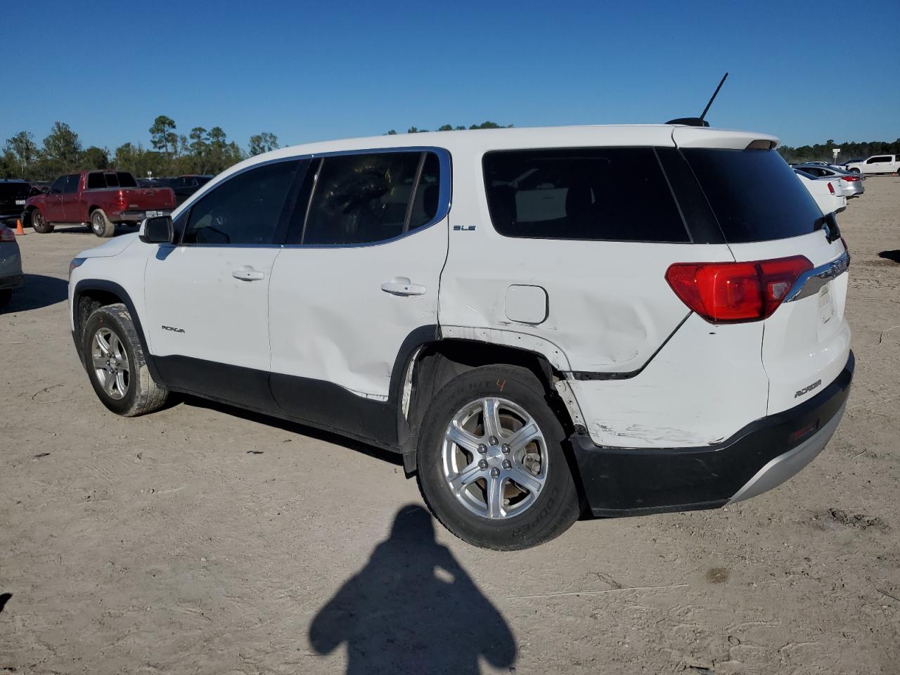 2019 GMC Acadia - Image 2