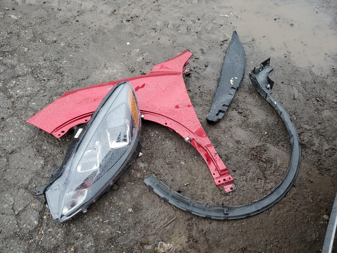 2021 Ford Escape - Image 13