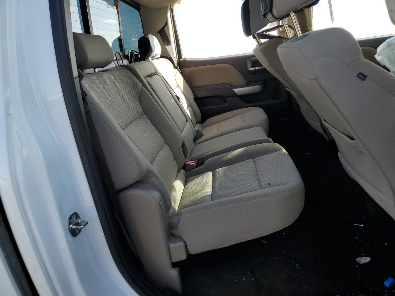 2018 Chevrolet Silverado - Image 10