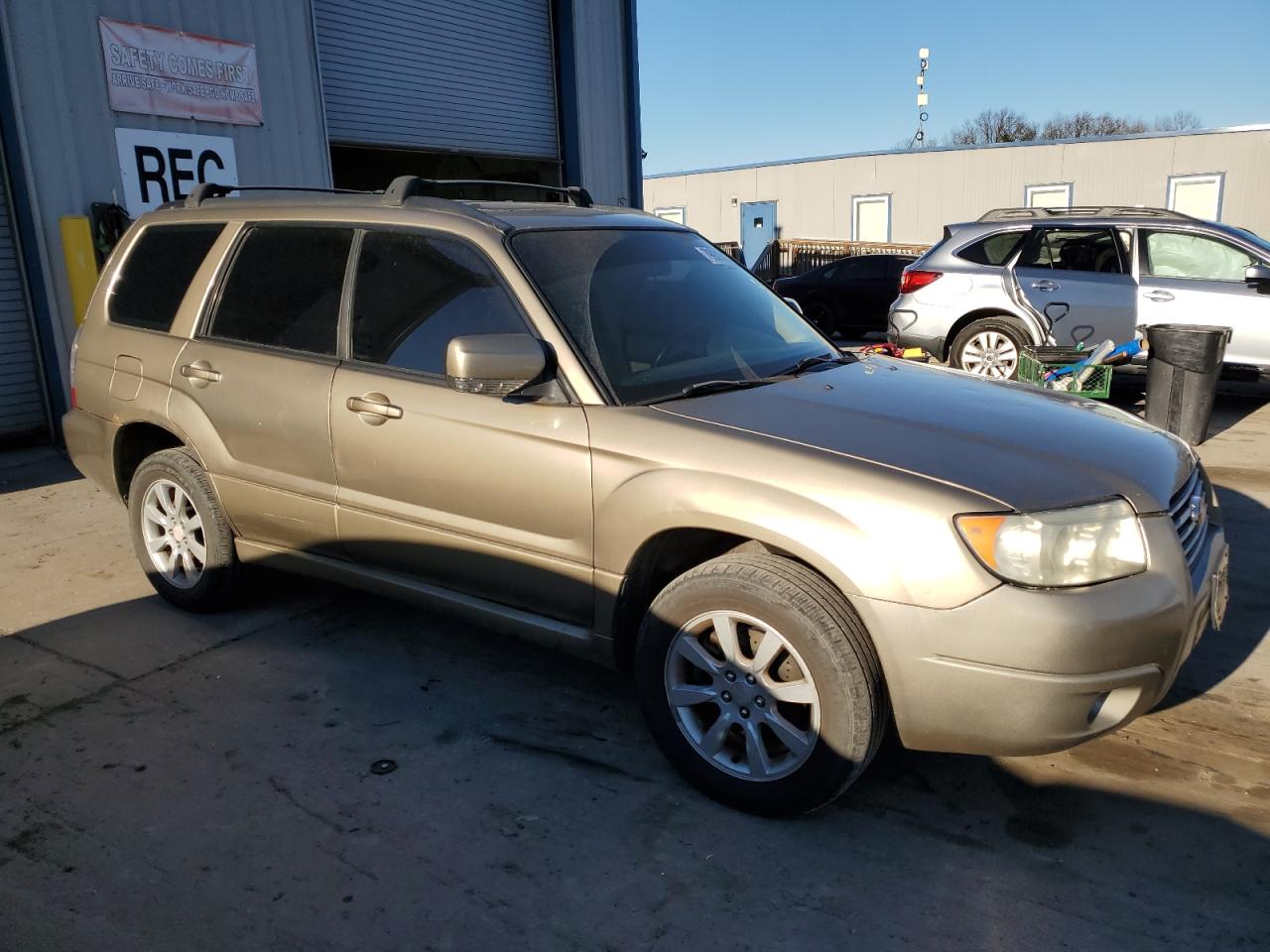 2008 Subaru Forester 2.5X Premium VIN: JF1SG65608H713598 Lot: 79931054