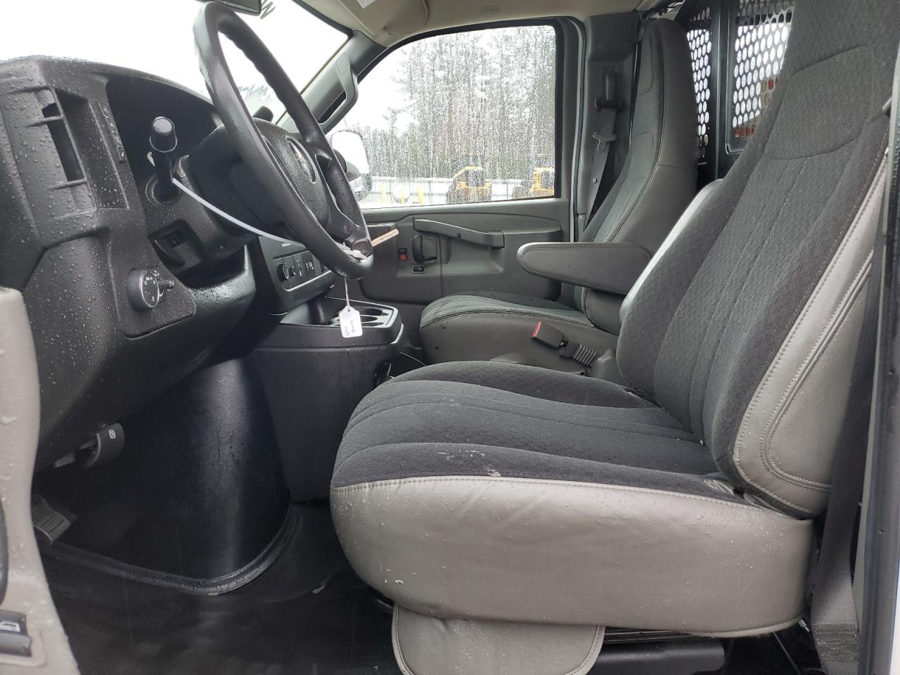 2020 GMC Savana G2500 VIN: 1GTW7AFG7L1181905 Lot: 81882984