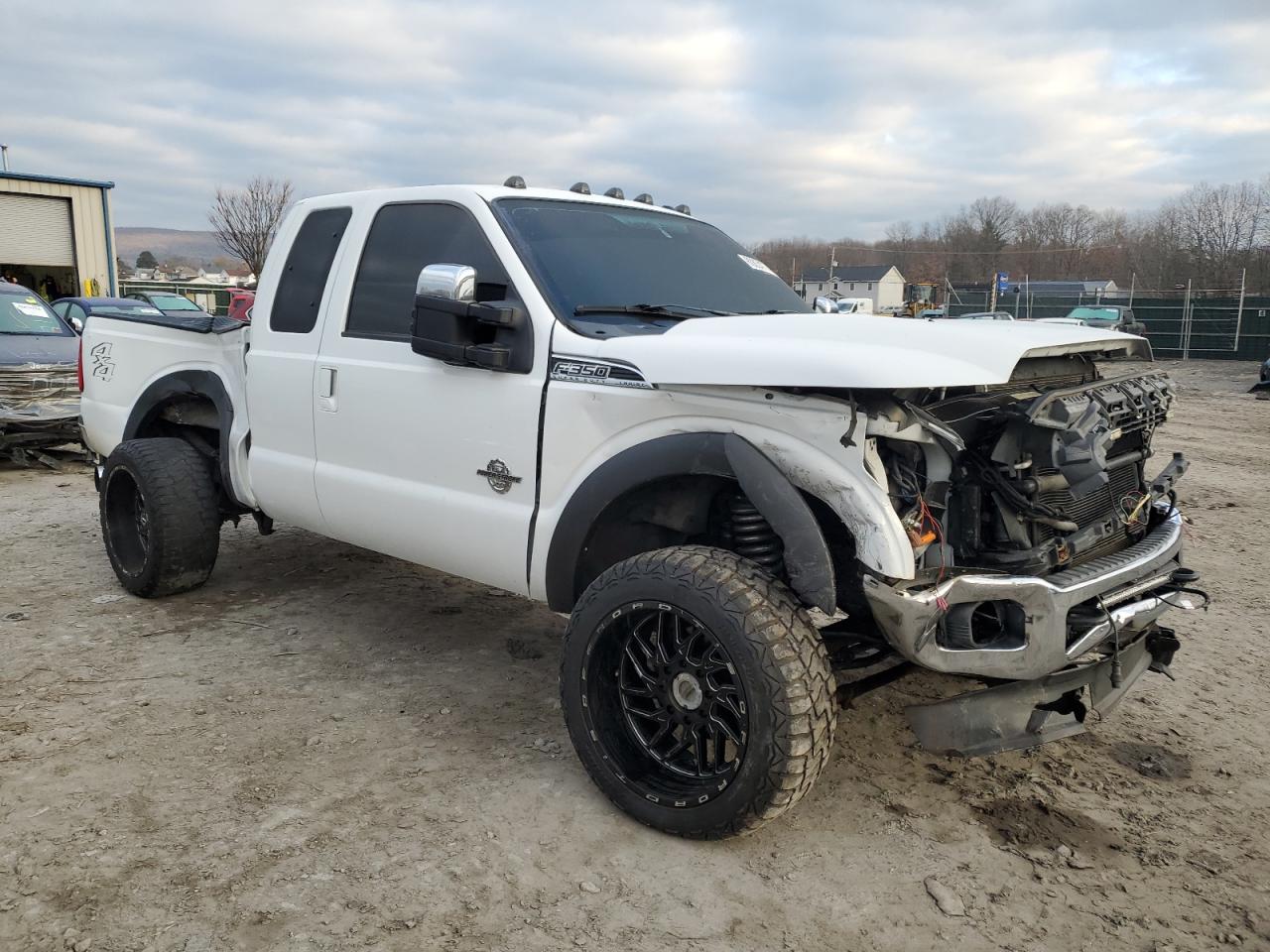 VIN 1FT8X3BT3FEB85180 2015 FORD F350 no.4