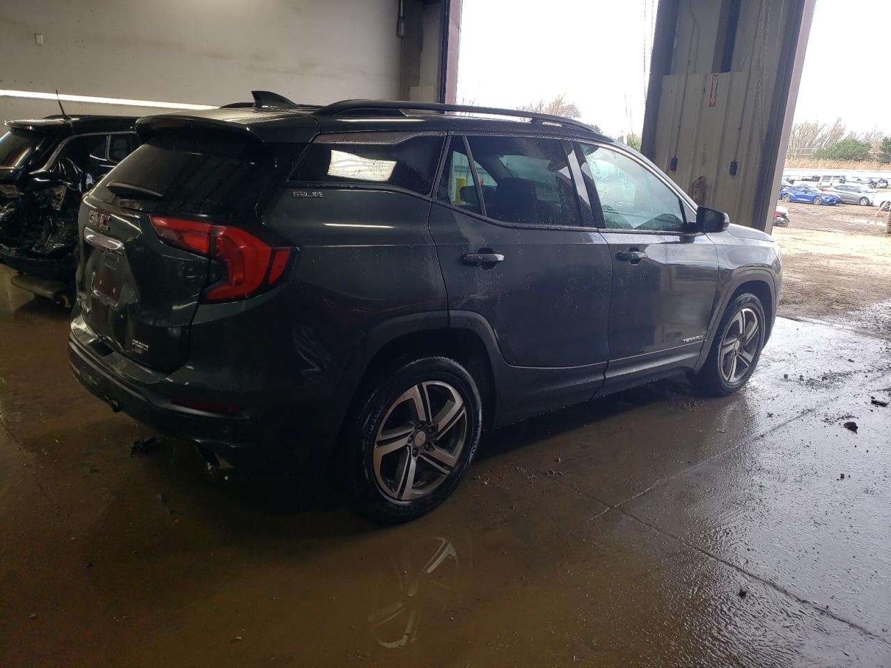 2018 GMC Terrain - Image 3