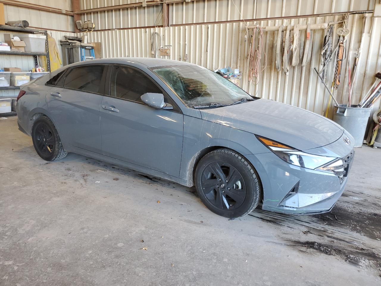 2021 Hyundai Elantra - Image 4