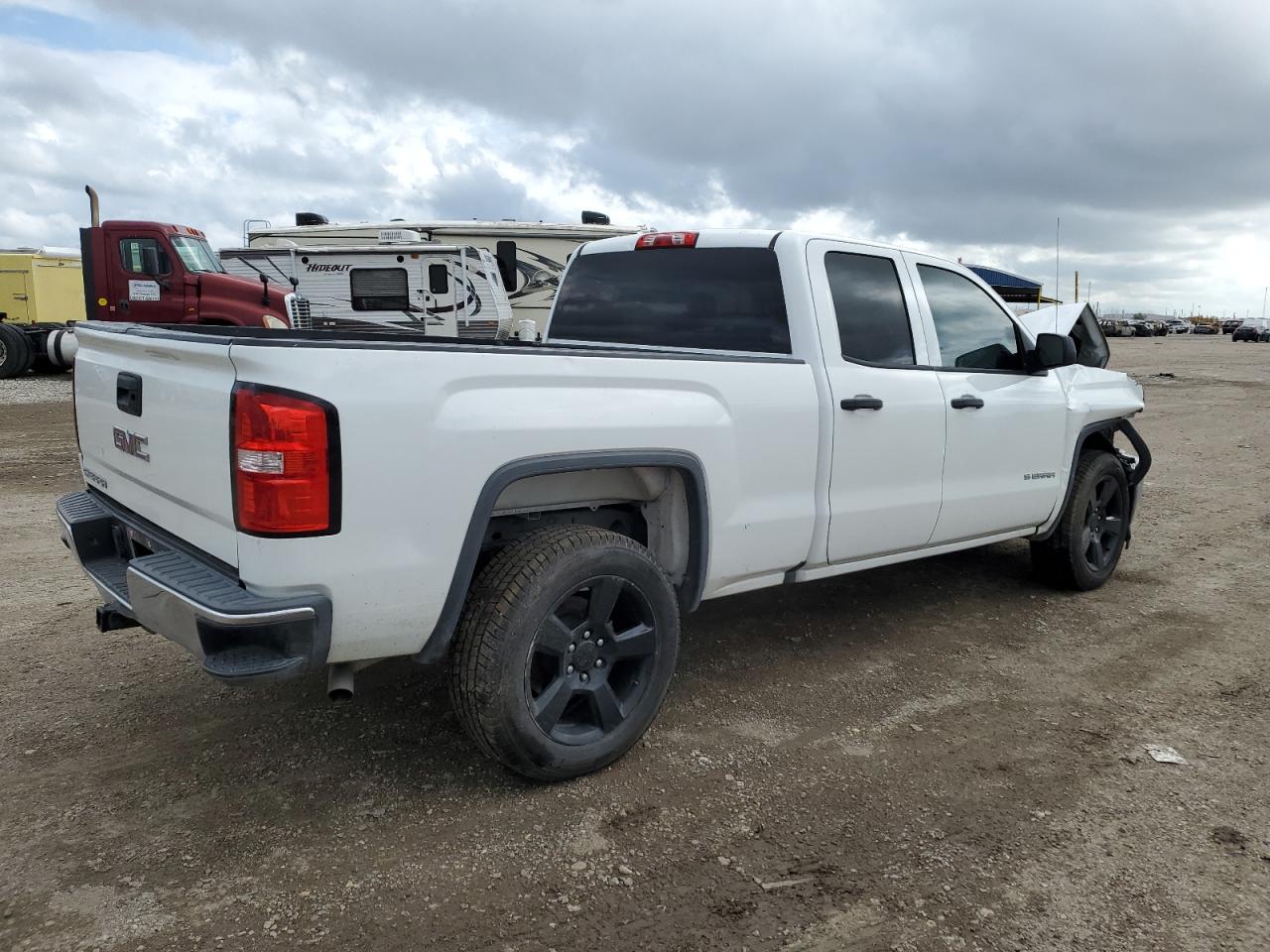 2018 GMC Sierra - Image 3