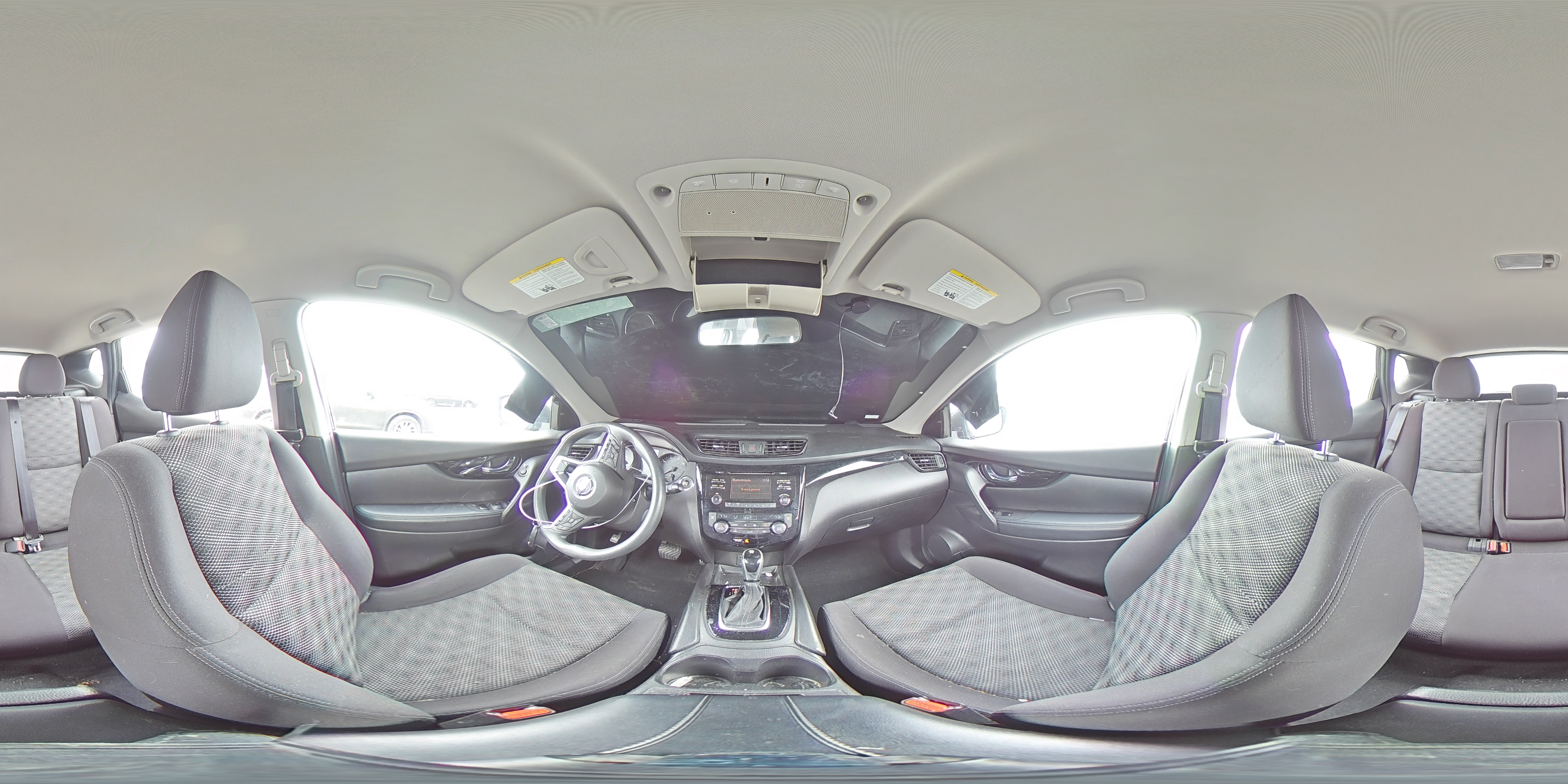 2018 Nissan Rogue - Image 13