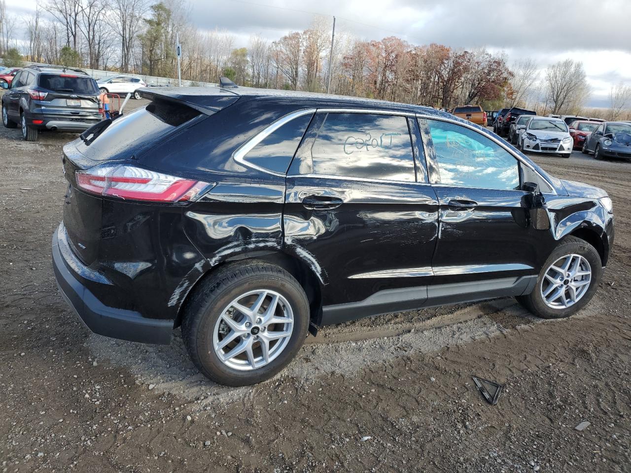 VIN 2FMPK4J92RBA10615 2024 FORD EDGE no.3