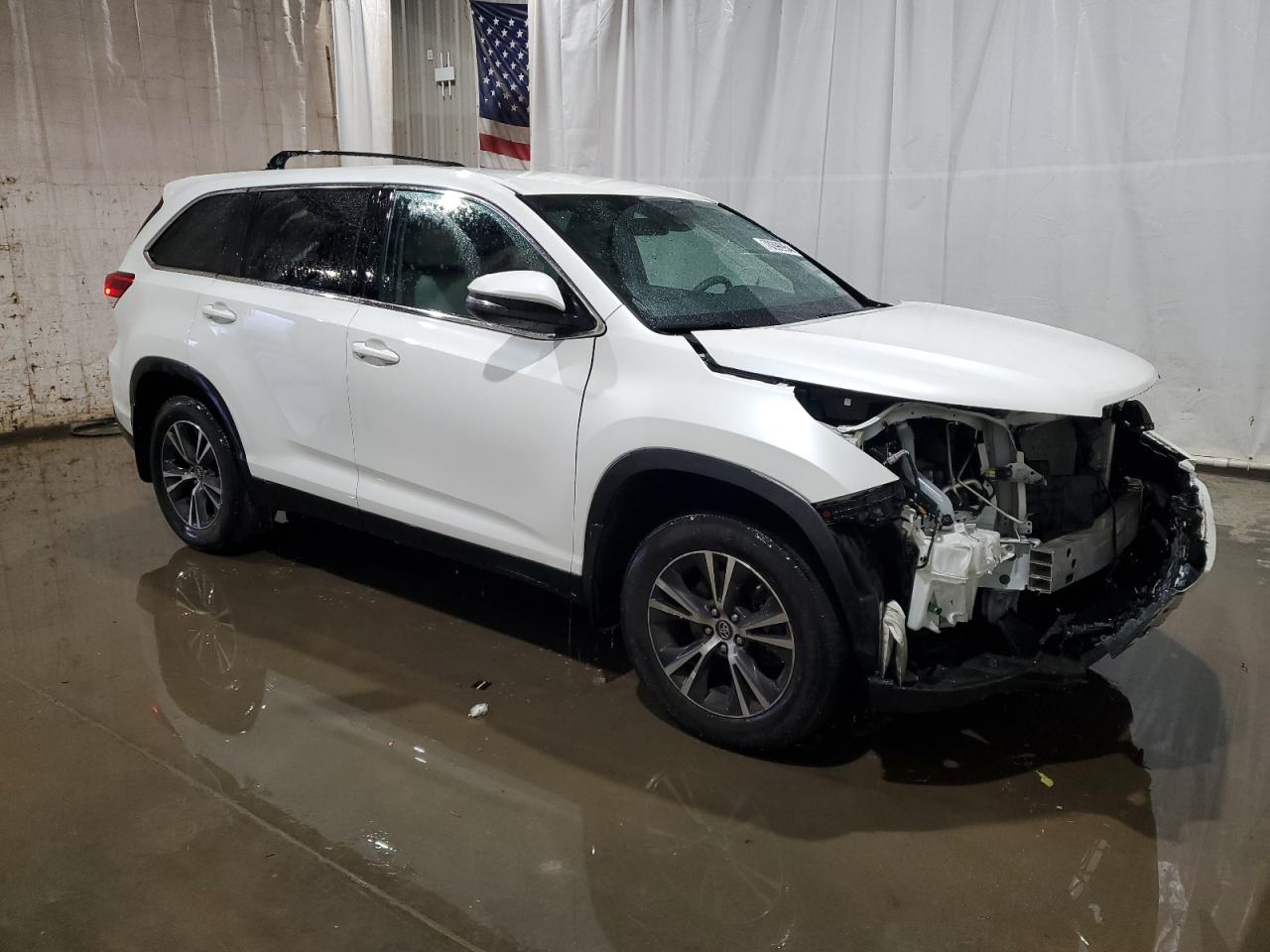 2019 Toyota Highlander - Image 4