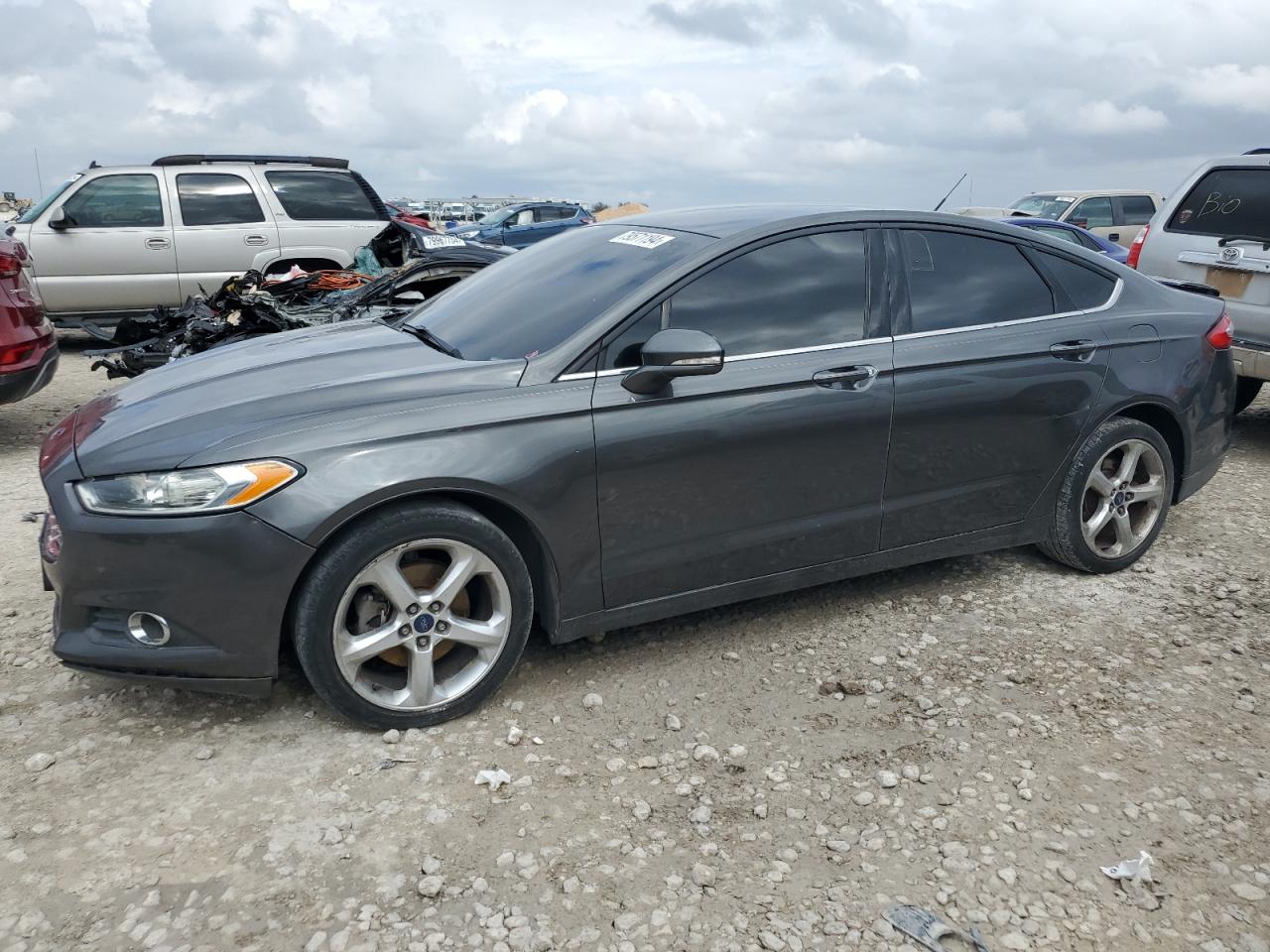 VIN 3FA6P0T90GR264464 2016 FORD FUSION no.1