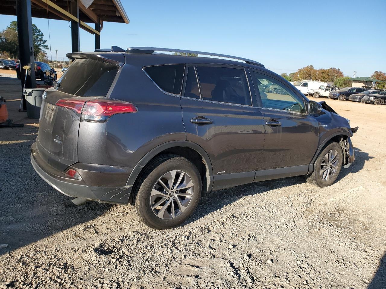 2018 Toyota RAV 4 - Image 3