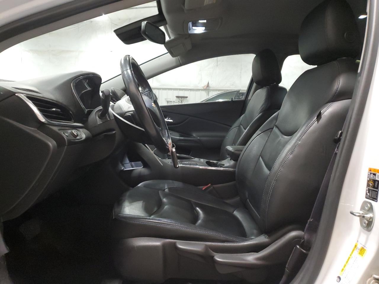 2017 Chevrolet Volt - Image 7