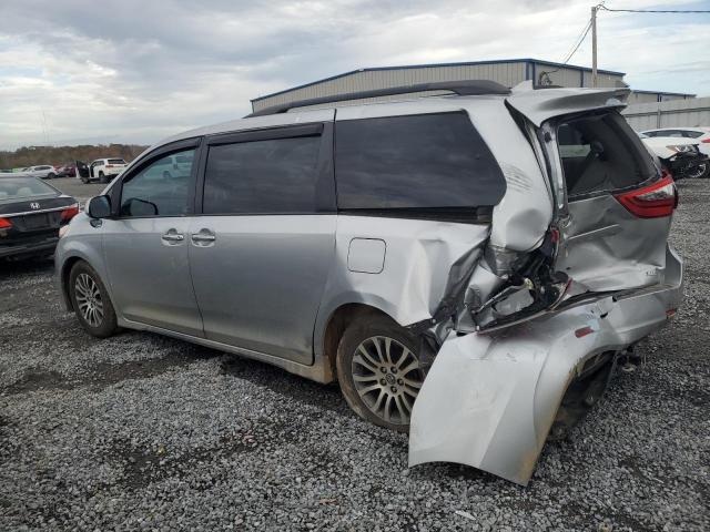 5TDYZ3DC1LS029474 Toyota All Models SIENNA XLE 2