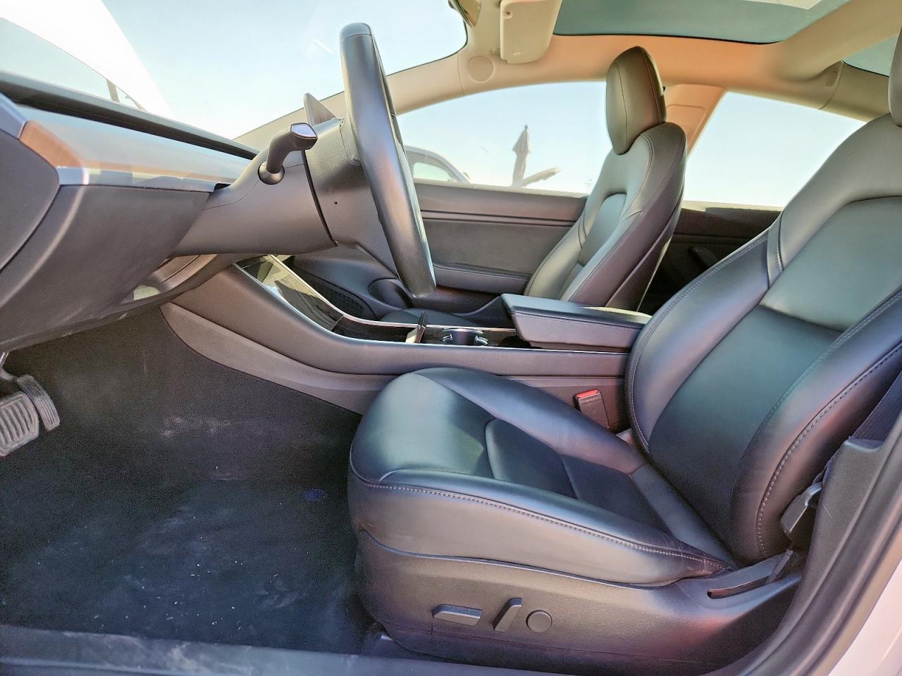 2018 Tesla Model 3 VIN: 5YJ3E1EA5JF162344 Lot: 92219225