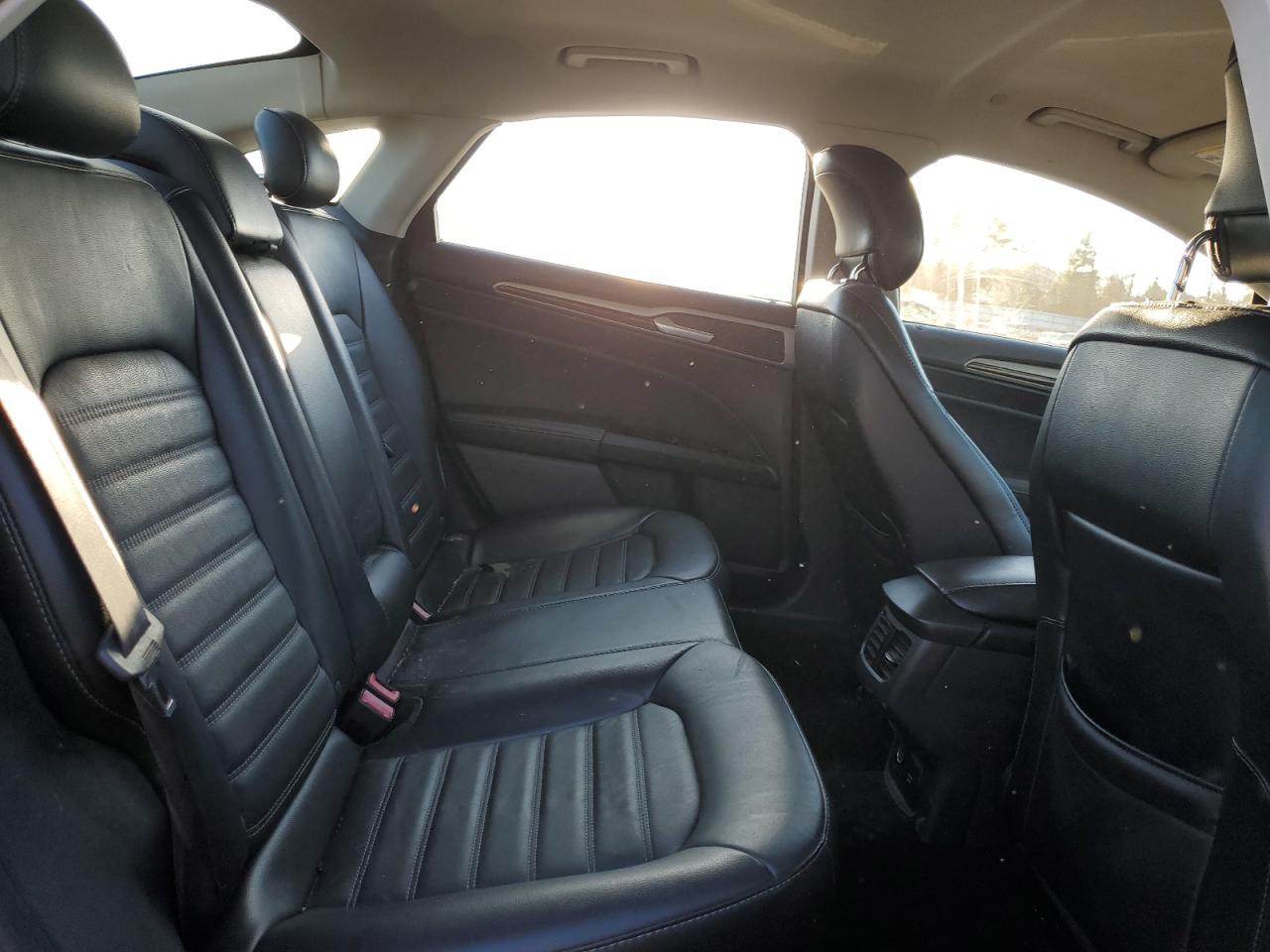 2014 Ford Fusion Se Phev VIN: 3FA6P0PU8ER225567 Lot: 92490195