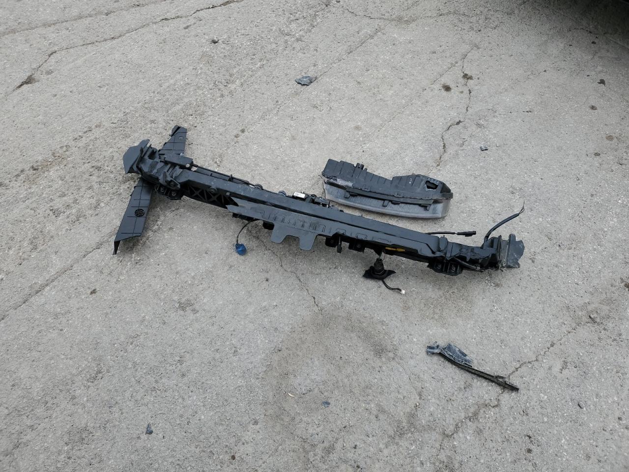 2024 Kia Seltos Sx VIN: KNDETCA78R7636437 Lot: 90744085