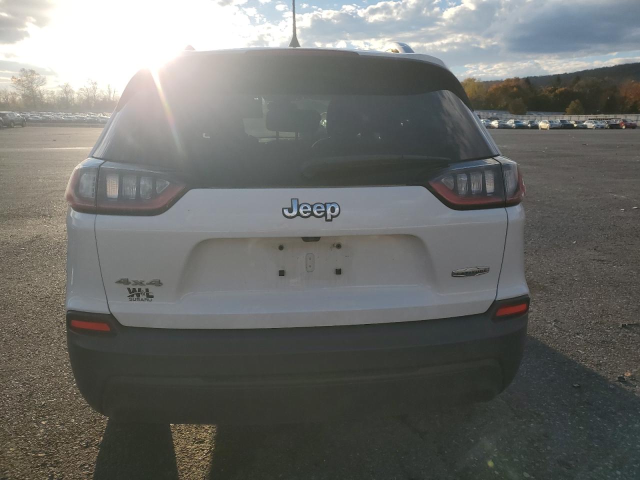 2019 Jeep Cherokee Latitude VIN: 1C4PJMCB4KD148759 Lot: 90981295