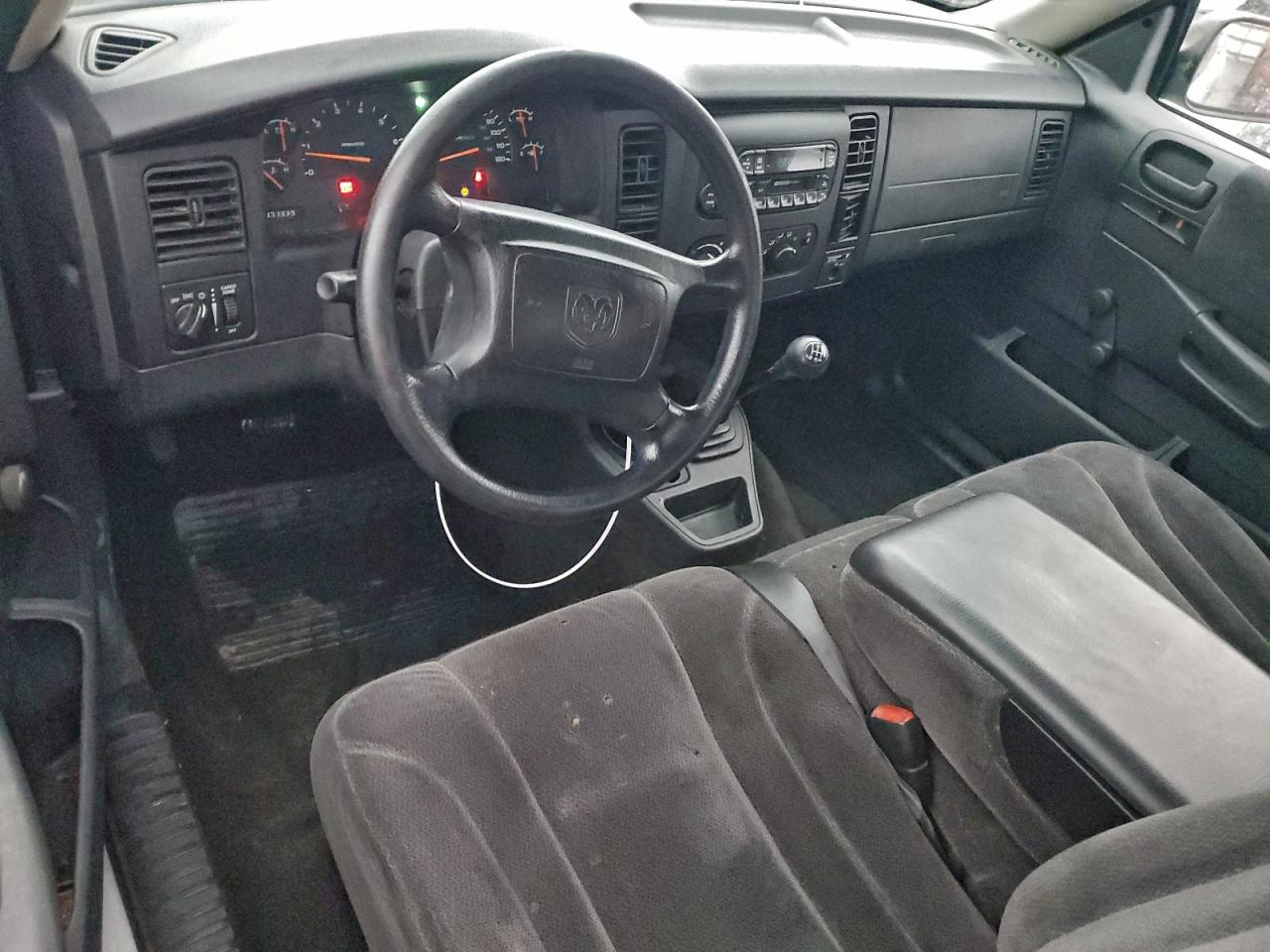 2002 Dodge Dakota Sport VIN: 1B7GL32X82S551284 Lot: 94889465