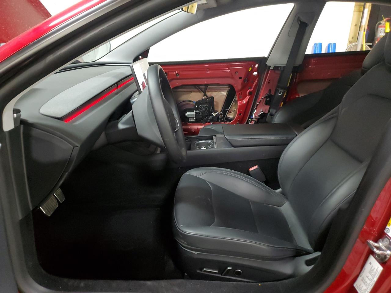 2024 Tesla Model 3 VIN: 5YJ3E1EB6RF821083 Lot: 92061845