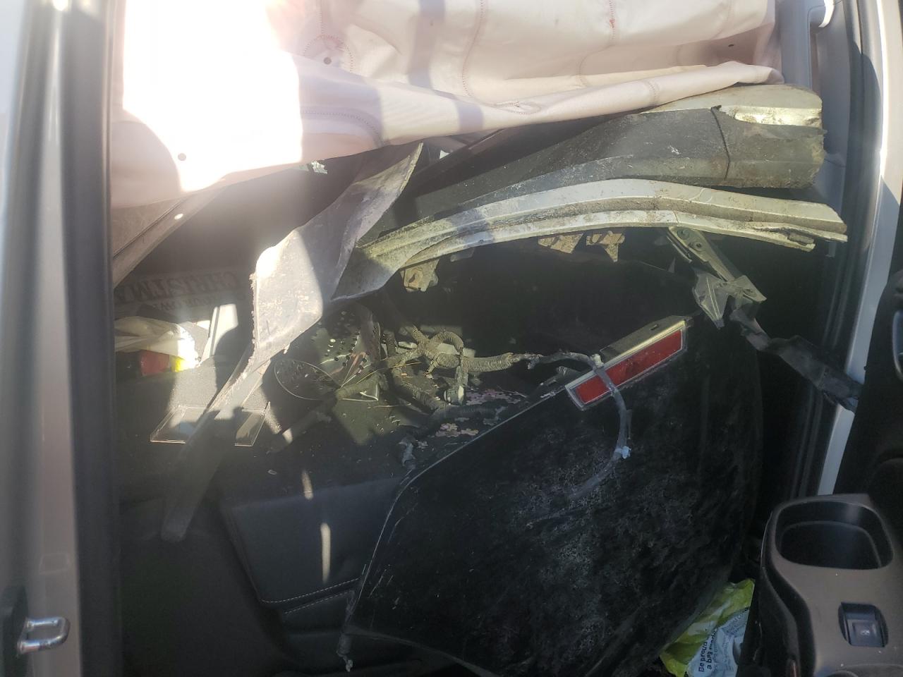 2017 Chevrolet Suburban K1500 Premier VIN: 1GNSKJKC5HR126451 Lot: 91912205