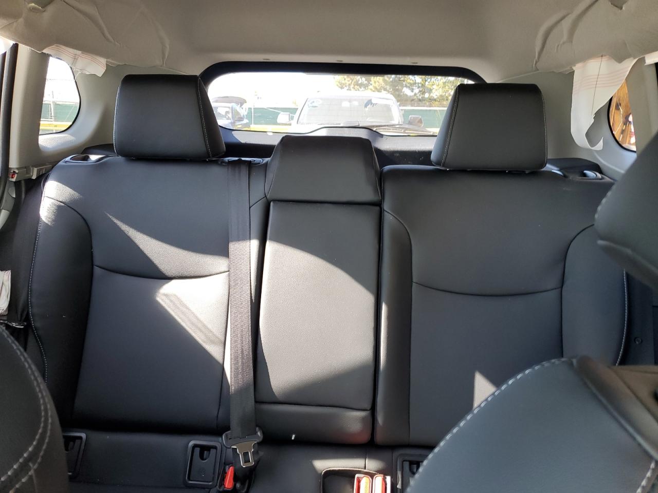 2024 Toyota Corolla Cross Xle VIN: 7MUDAABG6RV114096 Lot: 91596405