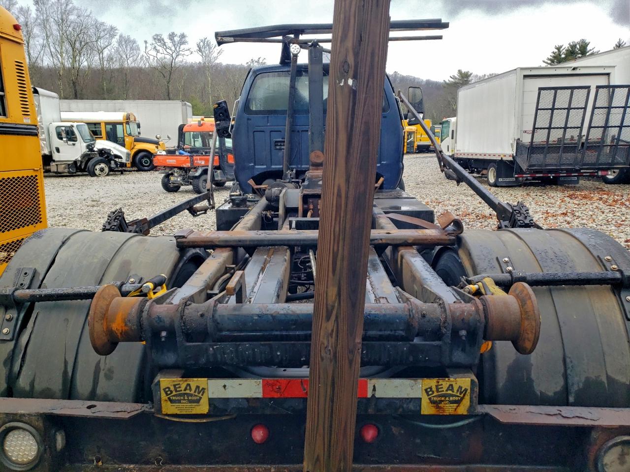 2022 Ford F750 Super Duty Roll-Off Container Truck VIN: 1FDWF7DXXNDF00526 Lot: 93026585