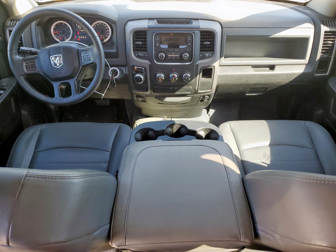 2019 Ram 1500 Classic Tradesman VIN: 1C6RR6FGXKS585947 Lot: 92931285