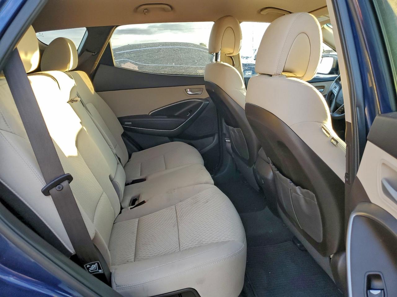 2017 Hyundai Santa Fe Sport VIN: 5XYZU3LB8HG464329 Lot: 94032275