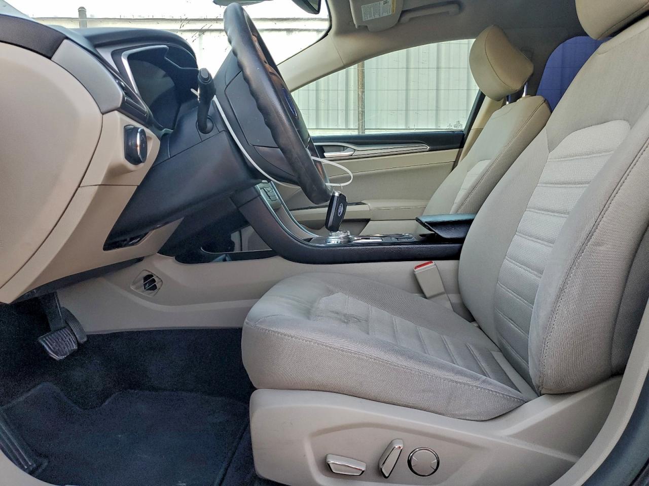 2020 Ford Fusion Se VIN: 3FA6P0HD7LR187681 Lot: 94043615