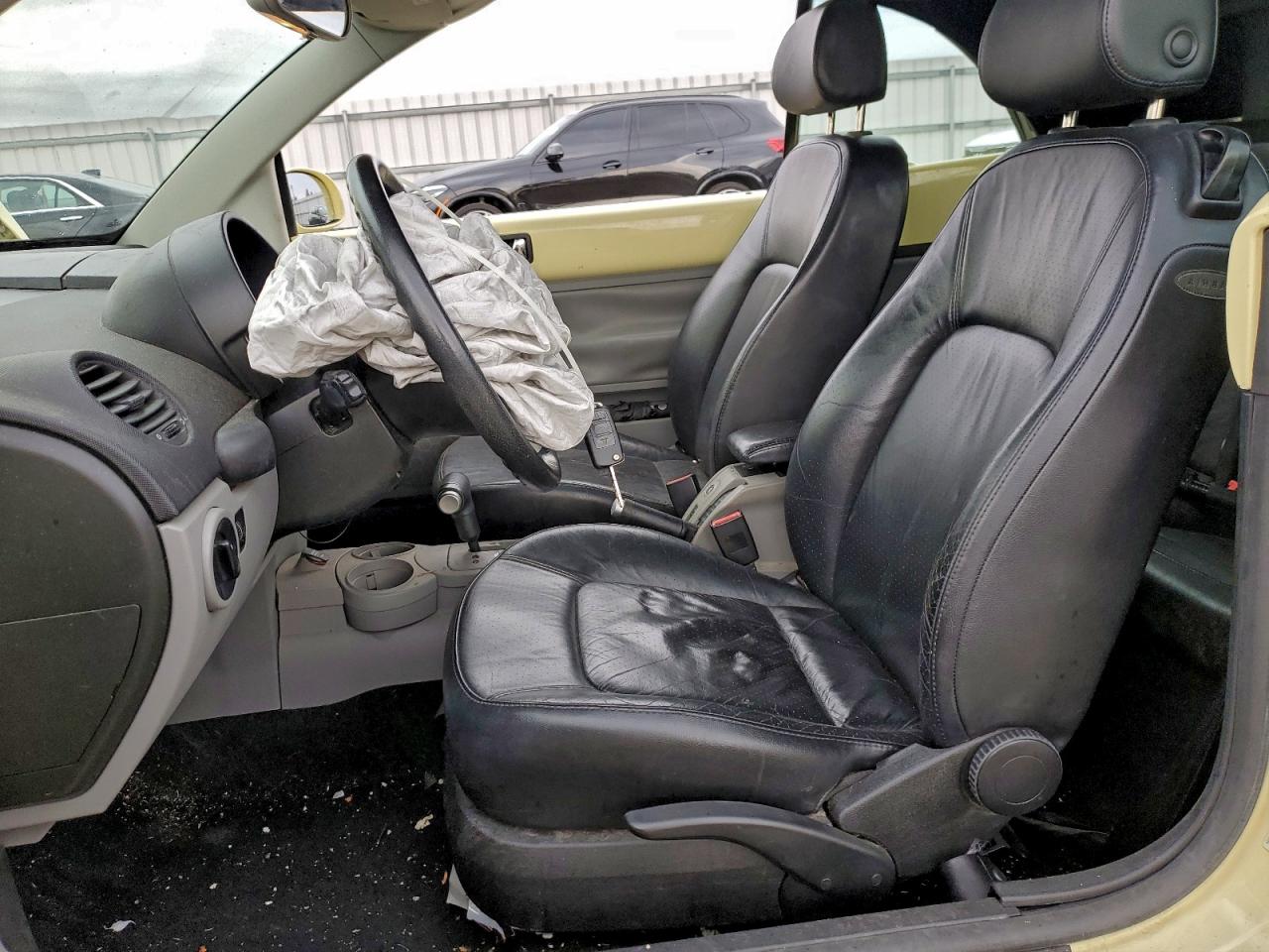 2004 Volkswagen New Beetle Gls VIN: 3VWCM31Y54M321457 Lot: 94082295