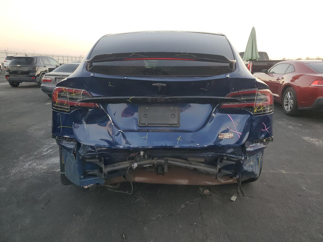 2022 Tesla Model X VIN: 7SAXCBE60NF353462 Lot: 91307945