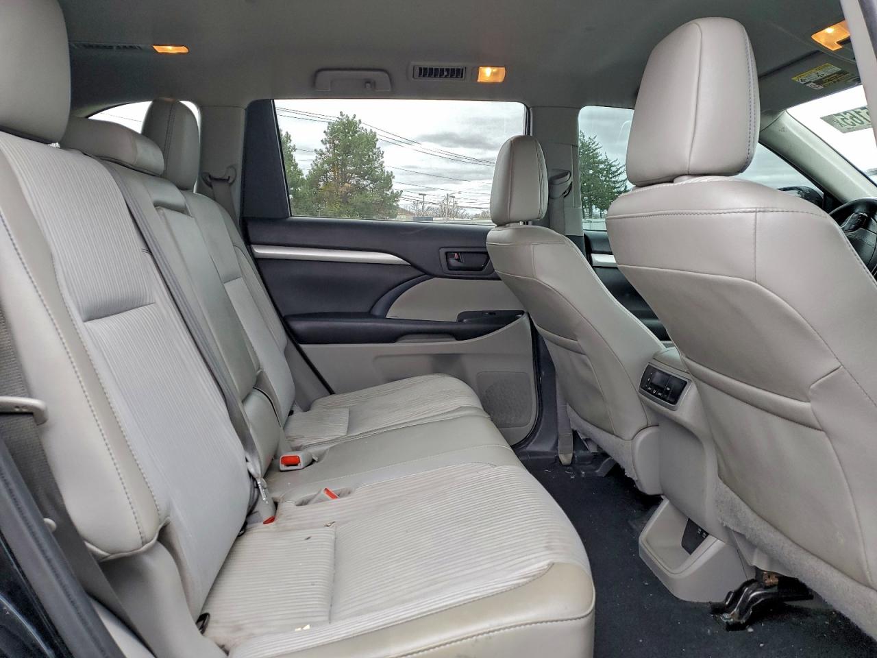 2019 Toyota Highlander Le VIN: 5TDZZRFH0KS347228 Lot: 94335165