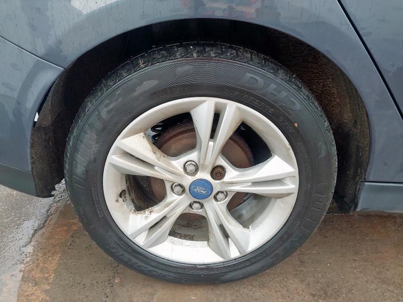 2012 FORD FOCUS 1.6 ZETEC 5DR